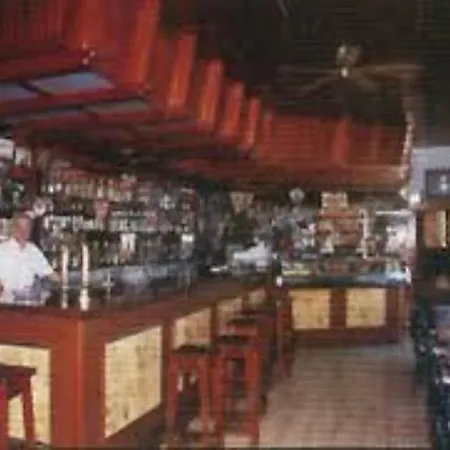 Carlos Hotel Canet De Mar